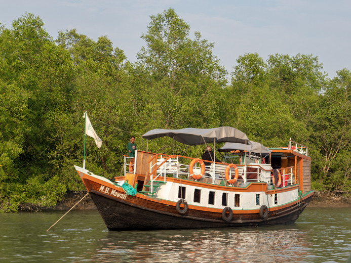 TourBoat_OM53142