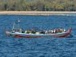 FishermenPullingNet_OM01949