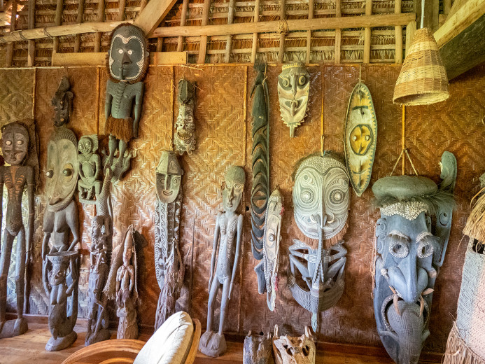 KL_Carvings_OM69625