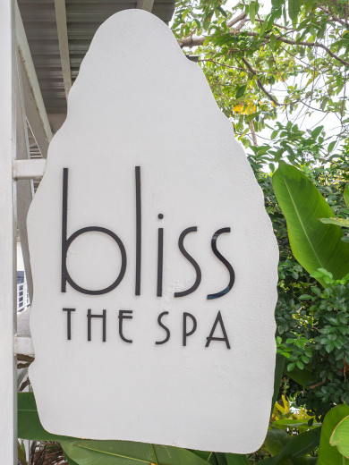 Bliss_OM71352