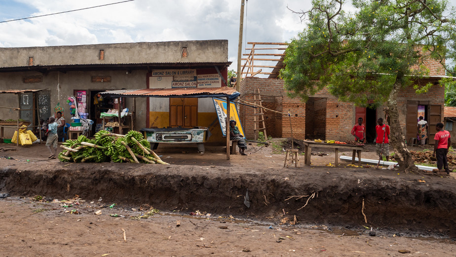 VillageScene_OM64862